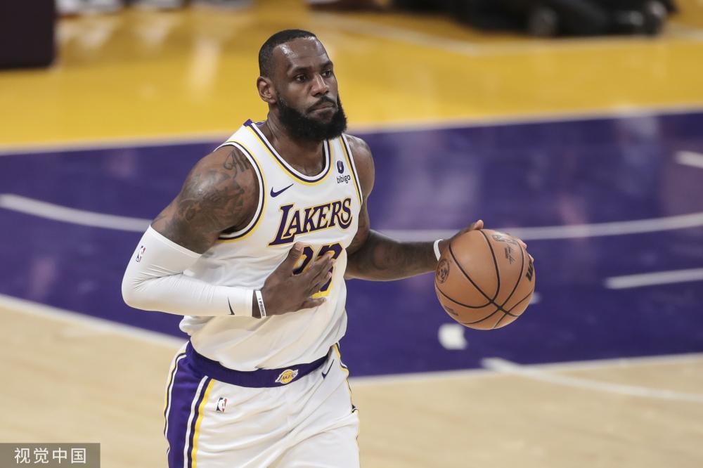 他在场上的 他在场上的